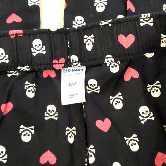 2 Pairs of Old Navy Pajamas - Picture 7 of 7